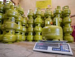 Warga Kayen Pati Ini Sambat Harga Gas LPG Subsidi 3kg Tembus Rp 35 Ribu