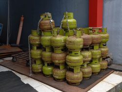Masyarakat Tambah Menjerit” Akibat Kelangkaan (kosong) dan Kenaikan Gas LPG,Subsidi 3Kg