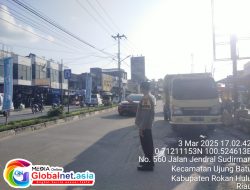 Polsek Ujung Batu Amankan Pasar Ramadhan, Wujudkan Lalu Lintas Lancar dan Kondusif