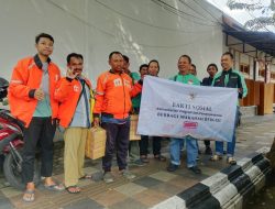 Ramadhan Berbagi, Imigrasi Pati Salurkan Makanan Untuk Ojol