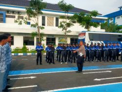 Polresta Pati Bekali Anggota PKS SMA 2 Pati dengan Pengetahuan Lalu Lintas dan Tugas Pokok