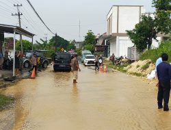 Polresta Pati Sigap Atur Lalu Lintas Imbas Tanggul Sungai Godo Ambles