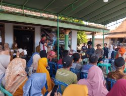 Personel Polsek Tambakromo Amankan Lokasi Terdampak Puting Beliung Saat Kunjungan Bupati