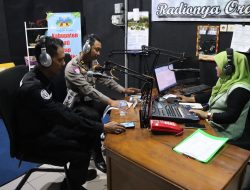 Satlantas Polresta Pati Gaungkan Tertib Lalu Lintas Lewat Talk Show Interaktif di Radio Suara Pati