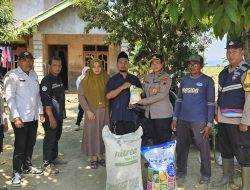 Polsek Kayen Tanam Jagung di Pondok Pesantren