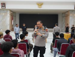 Datangi Polda Jateng, Ratusan Orang Tua Jemput Anak yang Terlibat Aksi Anarkis