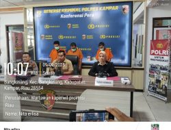 Ketua SPTI Tewas Dibacok Saat Tertidur! Polres Kampar Ungkap Motif Dendam dan Sakit Hati, Tangkap Pelaku dan Buru DPO!”