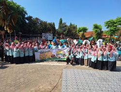 Kolaborasi MTsN 1 Pati-Nutrifood: Hidupkan WCD 2025 dengan Senam dan Aksi Bersih
