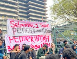Aksi Damai Mahasiswa di Gubernuran Berakhir Tertib, Kabid Humas : “Wujud Demokrasi yang Bermartabat”