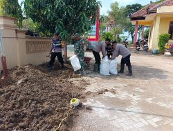 TNI-Polri dan Warga Kompak Bersihkan Sungai Gandam di Pati, Antisipasi Banjir