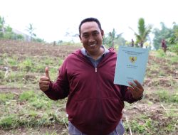 Konflik Belasan Tahun Berakhir, Sertipikat Redistribusi Tanah Buka Jalan Pemulihan Ekonomi Desa Soso