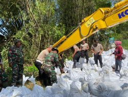Polisi Bergerak Cepat! Polsek Batangan Tangani Tanggul Jebol Sungai Gandam, Cegah Banjir Susulan