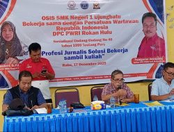 DPC PWRI Kabupaten Rokan Hulu Gelar Sosialisasi Tentang Pers di SMK Negeri 1 Ujung Batu