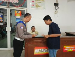 Tingkatkan Pelayanan Prima Di Samsat, Personil Satlantas Polresta Pati Berikan Pendampingan Kepada Wajib Pajak