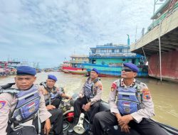 Cegah Kebakaran Kapal dan Gangguan Kamtibmas, Polisi Air Pati Turun Langsung ke Alur Sungai