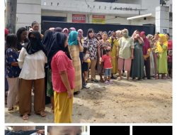 WARGA KAMPUNG LUMPANG DEMO DI DEPAN GERBANG PT BIOSFER, TUNTUT PENUTUPAN PENGOLAHAN LIMBAH B3