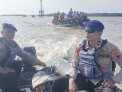 Puluhan Siswa P2MKP LKNP Jalani Praktik Melaut di Muara Juwana, Satpolairud Polresta Pati Lakukan Pengamanan