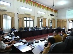 DPRD Rokan Hulu Gelar RDP Sinkronisasi Hasil Evaluasi Gubernur terhadap Ranperda APBD 2026