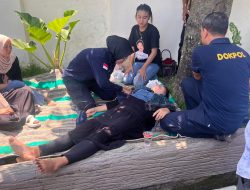 Dokkes Polresta Pati Sigap Tangani Pengunjung Pingsan saat Pengeluaran Terpidana di PN Pati