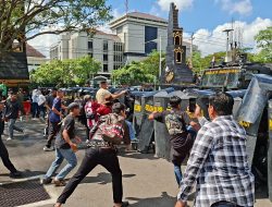 Polda Jateng Gelar Simulasi Unit Negosiator di Kantor Gubernur, Sinergikan Penanganan Humanis dan Tindakan Taktis di Situasi Kontijensi