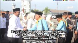 Bupati Anton Lepas Keberangkatan Jamaah Calon Haji Melalui Bandara Tuanku Tambusai Tahun 2026