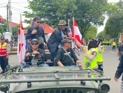 Humanis di Tengah Aksi: Tim Negosiator Polresta Pati Bagikan Air, Tebar Senyum, dan Bangun Kedekatan