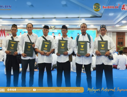Menteri ATR/Kepala BPN Nusron Wahid Serahkan Sertipikat Tanah Wakaf di Jawa Tengah, Kabupaten Sragen Terima 6 Sertipikat