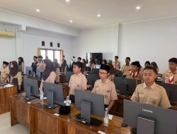 Bertajuk “Beyond Boundaries, Inspiring Generations”, MTsN 1 Pati Resmi Lepas 341 Siswa