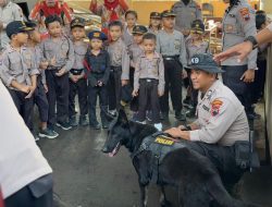 Polresta Pati Tanamkan Cinta Polisi Sejak Dini, Anak-anak TK Bhayangkari Diajak Jelajah Dunia Kepolisian