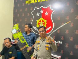 Polisi Gagalkan Pengiriman Sajam Melalui Paket Online, Ungkap Dugaan Keterlibatan Kelompok Remaja di Kudus