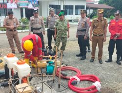 Cek Kesiapan dan Sarana Pemadam, Camat Tandun Pimpin Langsung Apel Bersama Siaga Bencana Karhutla