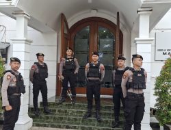 Polresta Pati Patroli Gereja, Pastikan Ibadah Minggu Berjalan Aman dan Kondusif