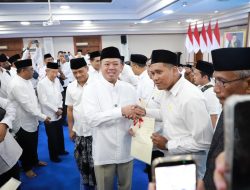 Serahkan 243 Sertipikat Tanah Wakaf di Jawa Tengah, Menteri Nusron: Bagian dari Program Prioritas Nasional Selesaikan Kepastian Hukum Aset Umat