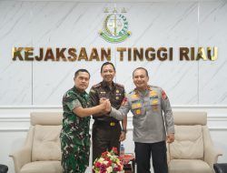 Kapolda Riau dan Kajati Perkuat Sinergi Penegakan Hukum