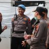 Humanis di Tengah Aksi Hari Ke-2 AMPB, Polisi Tetap Tersenyum Ramah Layani Peserta Penyampaian Pendapat