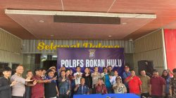 Konferensi Pers Polres Rokan Hulu Ungkap Rangkaian Kasus Curanmor, Satu Unit Mobil L300 dan 5 Unit Sepeda Motor Dikembalikan Kepada Korban