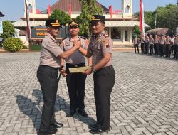 Kapolresta Pati Beri Reward Kapolsek Sukolilo atas Kinerja Jaga Kamtibmas