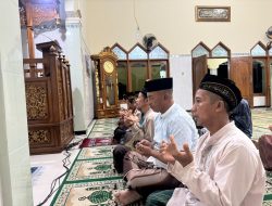 Salat Subuh Bersama Warga Wonosekar, Kapolresta Pati Kombes Sigit Serap Aspirasi dan Cek Kesiapan Polsek