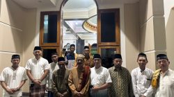 Safari Subuh di Hari Kemerdekaan, Kapolresta Pati Serahkan Mimbar Masjid dan Ziarah ke Makam KH Ahmad Mutamakkin