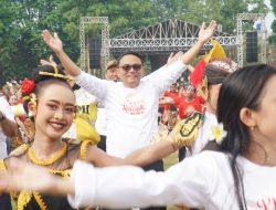 Tari Kolosal Jadi Magnet Hari Jadi Pati