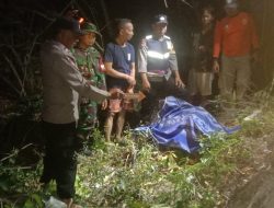 POLSEK SUKOLILO BERSAMA WARGA DAN PIHAK MEDIS, EVAKUASI KORBAN JATUH DI TEBING WISATA TADAH HUJAN